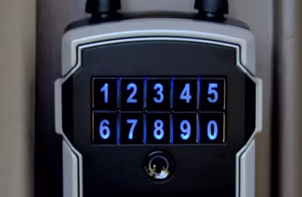 Secured showings keypad